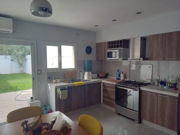 Venta  Duplex Alta calidad 2 dorm Barrio Perticone , Centenario, Neuquen