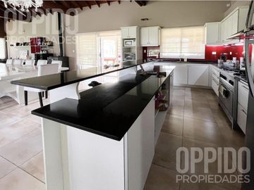 Casa de Campo en Venta - San Vicente