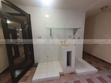 Casa En Venta En Los Faisanes, Guadalupe, Nuevo León