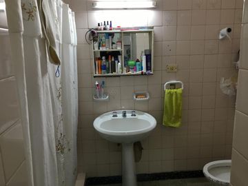Casa en Venta de 2 dormitorios 4 Ambientes Barrio Matheu