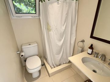 Espectacular Casa a la Laguna - Barrio Privado Castores 1
