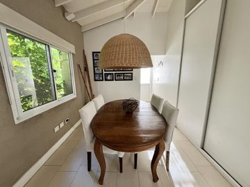 Espectacular Casa a la Laguna - Barrio Privado Castores 1