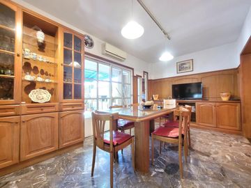 Casa 5 ambientes en Venta en Villa Ballester - Lote 418 m2 a 3 cuadras del centro comercial
