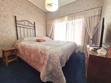 Casa 5 ambientes en Venta en Villa Ballester - Lote 418 m2 a 3 cuadras del centro comercial
