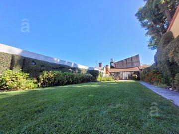 Casa 5 ambientes en Venta en Villa Ballester - Lote 418 m2 a 3 cuadras del centro comercial