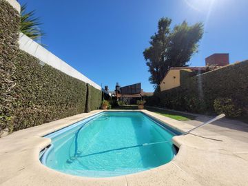 Casa 5 ambientes en Venta en Villa Ballester - Lote 418 m2 a 3 cuadras del centro comercial