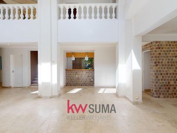 Casa en  Venta en Abril Club de Campo