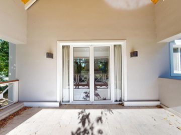 Casa en  Venta en Abril Club de Campo