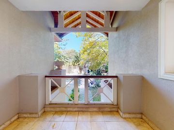 Casa en  Venta en Abril Club de Campo