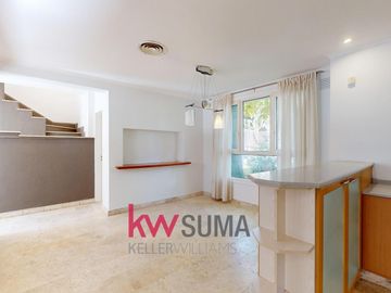 Casa en  Venta en Abril Club de Campo