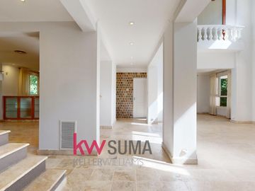 Casa en  Venta en Abril Club de Campo