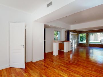 Casa en  Venta en Abril Club de Campo