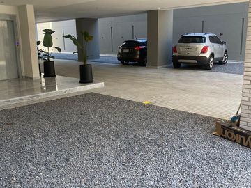 HERMOSO 2 AMB A ESTRENAR CON COCHERA , DETALLES DE CALIDAD