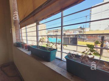Dpto en Venta en Villa Ballester muy proximo al centro, 2 Amb con espacio guardacoche