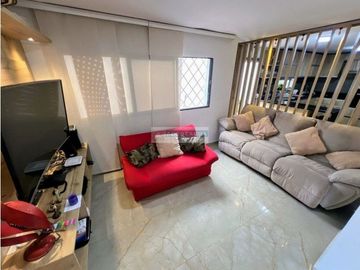 Casa con piscina en la cumbre