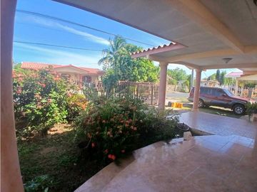 VENDO CASA RESIDENCIAL FUENTES DE LA VILLA - LA VILLA DE LOS SANTOS