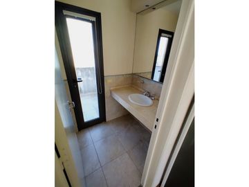 PENTHOUSE EN VENTA - 2 TERRAZAS - 2 DORM - 2 BAÑOS - AV. POETA LUGONES