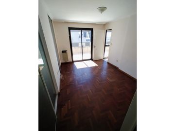 PENTHOUSE EN VENTA - 2 TERRAZAS - 2 DORM - 2 BAÑOS - AV. POETA LUGONES