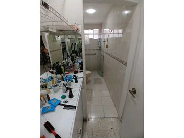 Venta de casa independiente Los Nogales