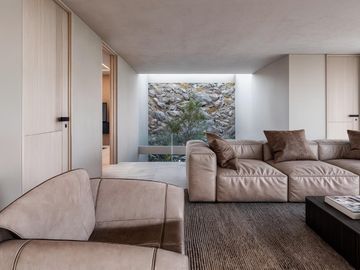 Casa en  venta en esquina, Lomas de Angelopolis, Puebla.