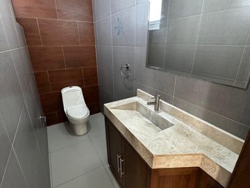 Casa En Venta Cañada Del Refugio Sur León Guanajuato