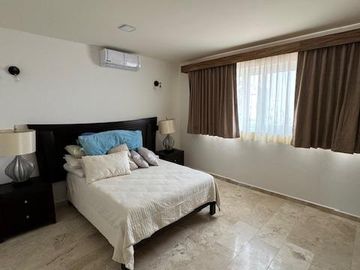 CASA EN VENTA DE 5 RECÁMARAS RESIDENCIAL EL MOLINO LEÓN GTO