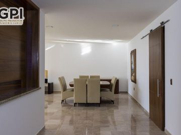 CASA EN VENTA DE 5 RECÁMARAS RESIDENCIAL EL MOLINO LEÓN GTO