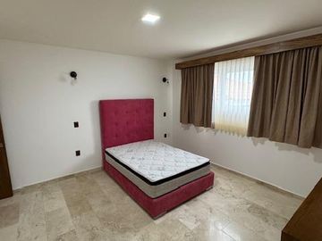 CASA EN VENTA DE 5 RECÁMARAS RESIDENCIAL EL MOLINO LEÓN GTO