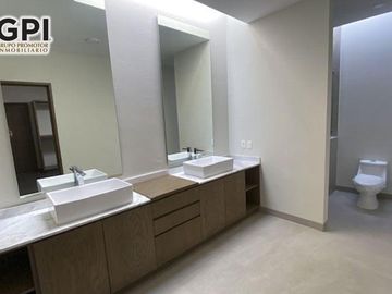 CASA EN VENTA RESIDENCIAL MOLINO & GOLF LEÓN GTO