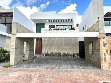 Casa en Venta en Cancun, Lagos del sol