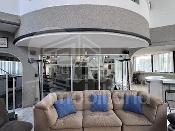 Casa para remodelar en Valle Escondido