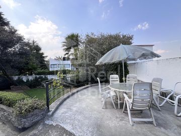 Casa para remodelar en Valle Escondido