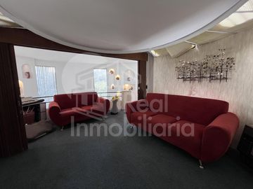 Casa para remodelar en Valle Escondido