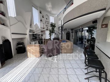Casa para remodelar en Valle Escondido