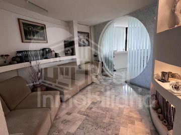 Casa para remodelar en Valle Escondido