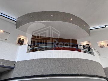 Casa para remodelar en Valle Escondido