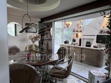 Casa para remodelar en Valle Escondido