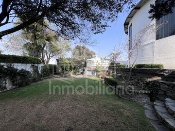 Casa para remodelar en Valle Escondido