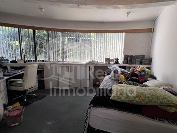 Casa para remodelar en Valle Escondido