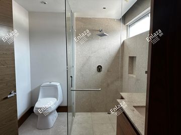 Departamento en Venta de 3 Recámaras en Santa Engracia