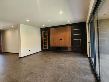 Casa en  Venta en Club de Golf Altozano con Casa Club