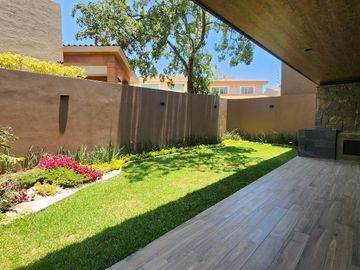 Casa en  Venta en Club de Golf Altozano con Casa Club