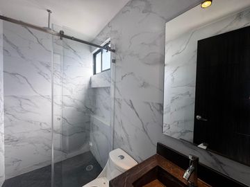 Casa en  venta con 4 recamaras en Angelpolis Puebla.