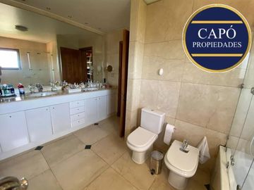 Casa en Venta en AV Los Laureles San Francisco de Limache