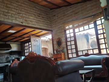 Venta Quinta Guayllabamba con árboles frutales