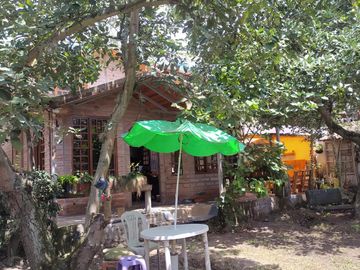 Venta Quinta Guayllabamba con árboles frutales