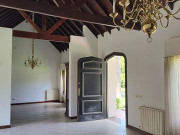 Casa en venta en Parque Leloir