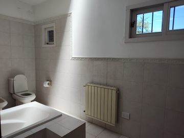 Casa en venta en Parque Leloir