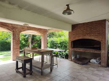 Casa en venta en Parque Leloir