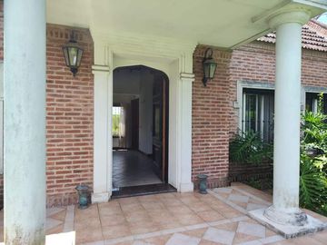 Casa en venta en Parque Leloir